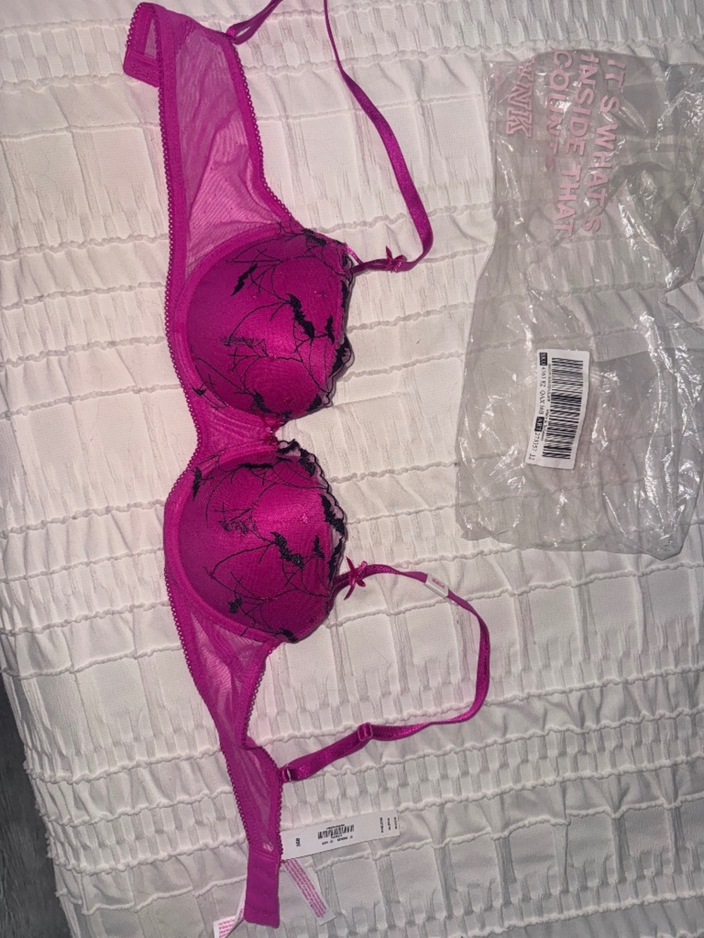 Brand new pink Victoria’s Secret bra 36B
